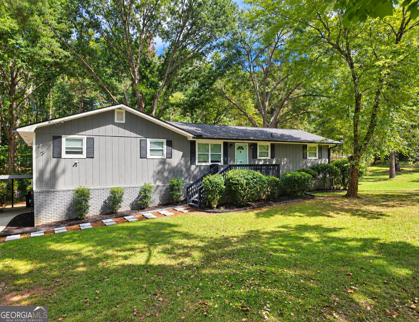 84 Paulding Boulevard Property Photo 1