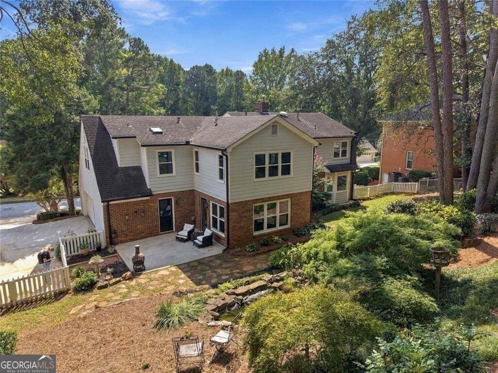 2819 Livsey Drive Property Photo 4