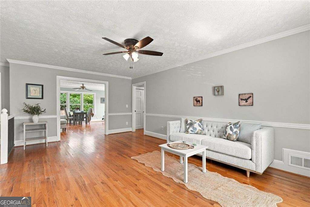 2819 Livsey Drive Property Photo 19