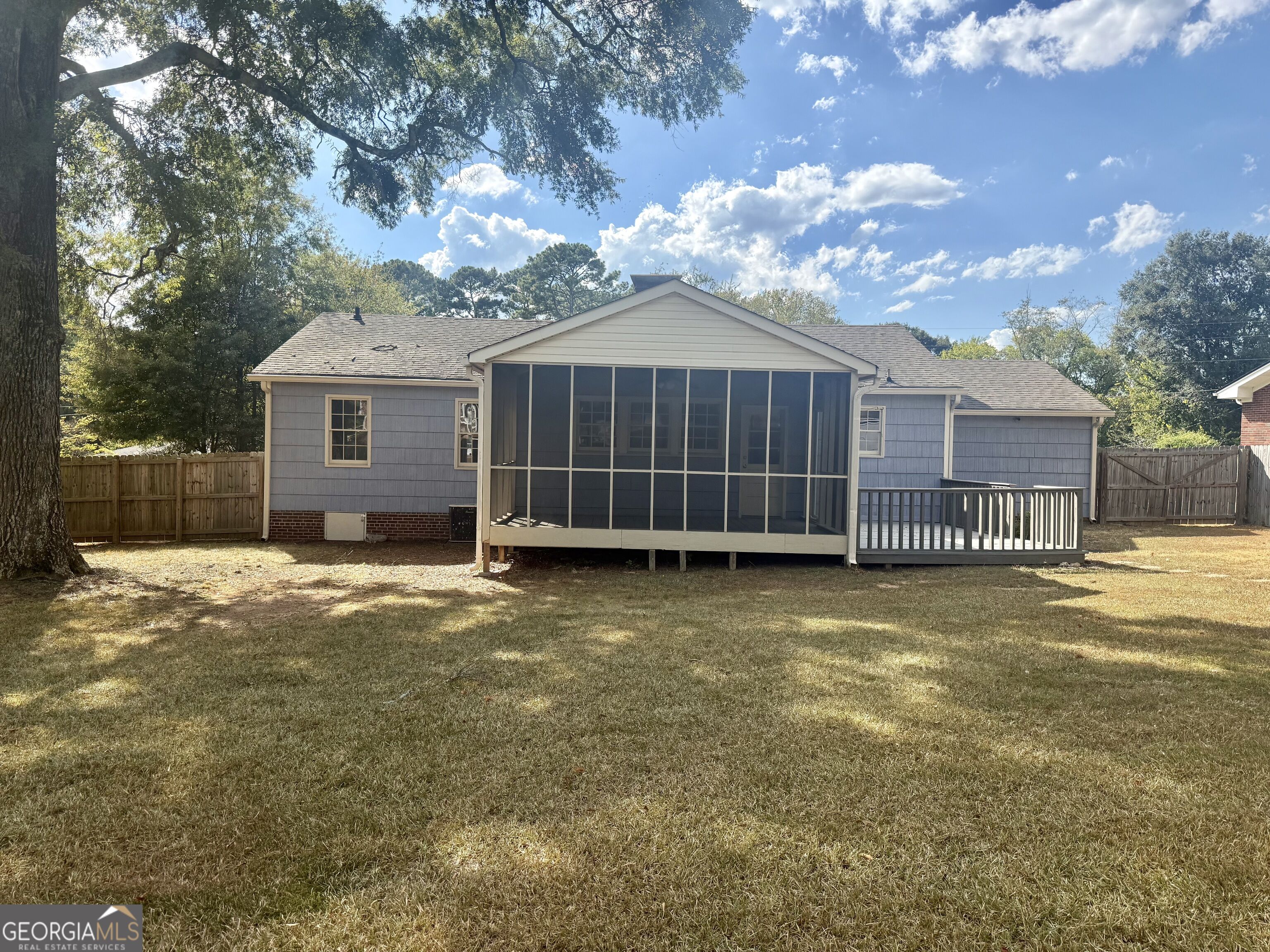 5 E Valley Road Ne Property Photo 20