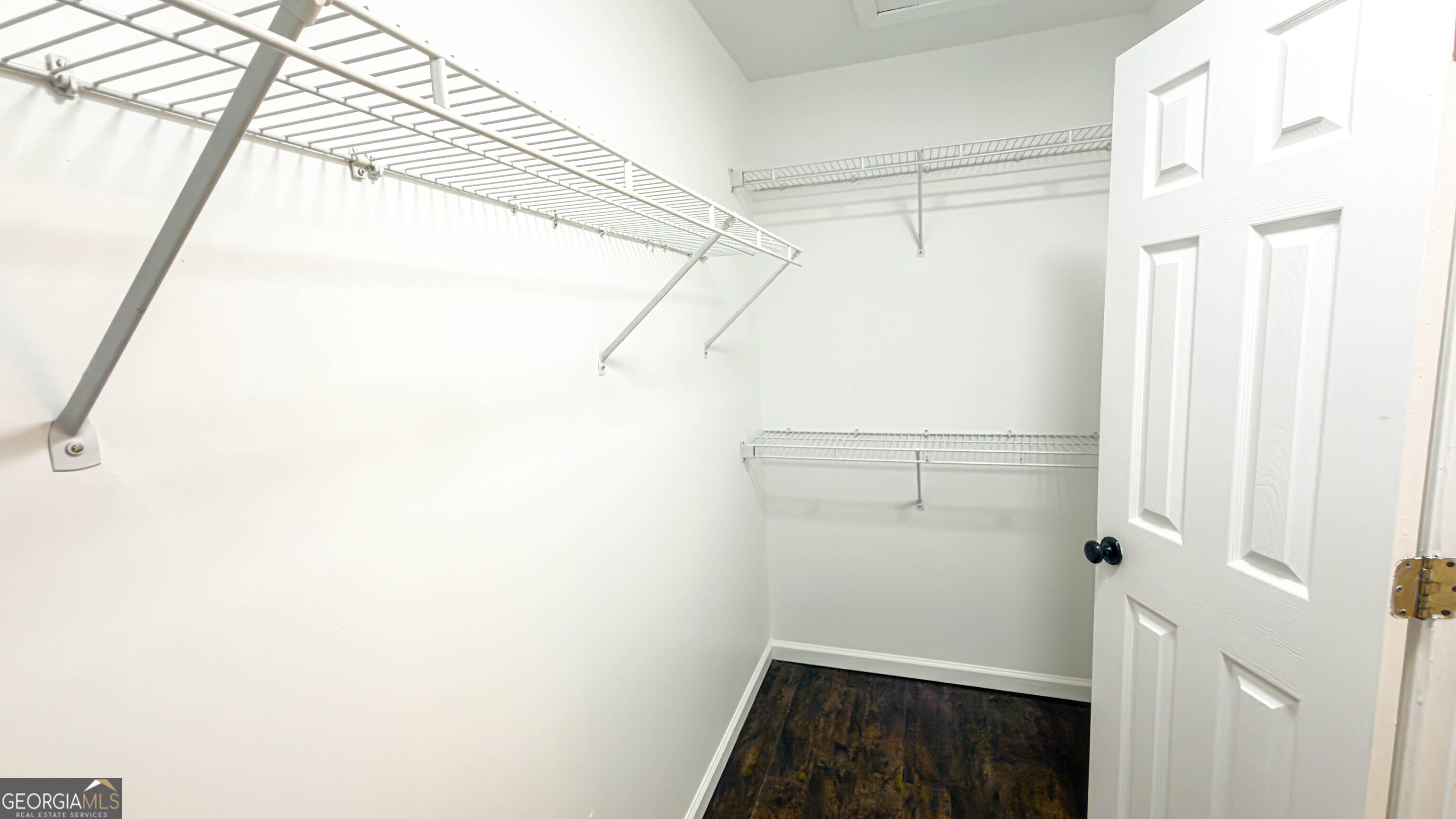 409 Fairington Lane Property Photo 43