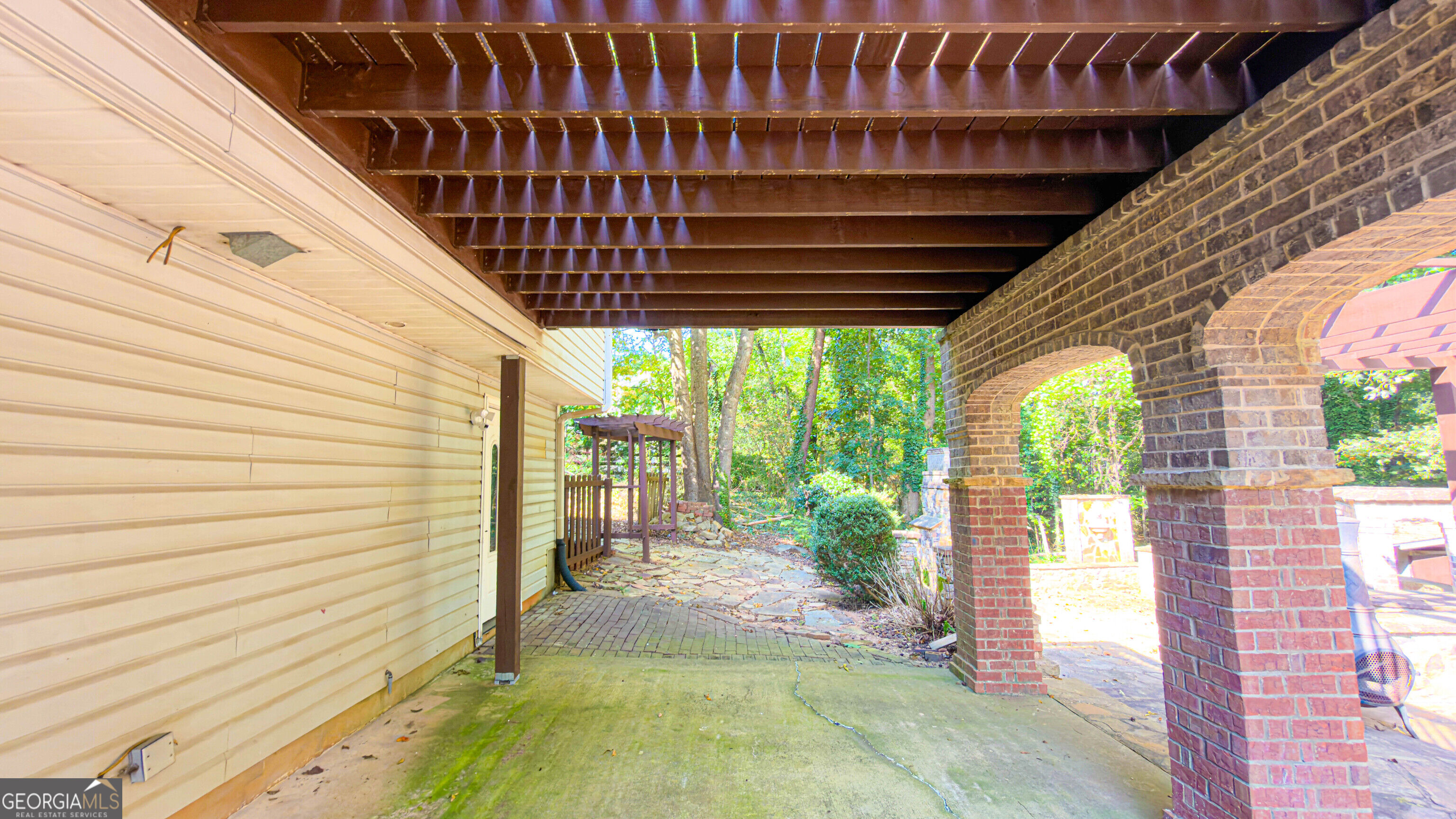 409 Fairington Lane Property Photo 76