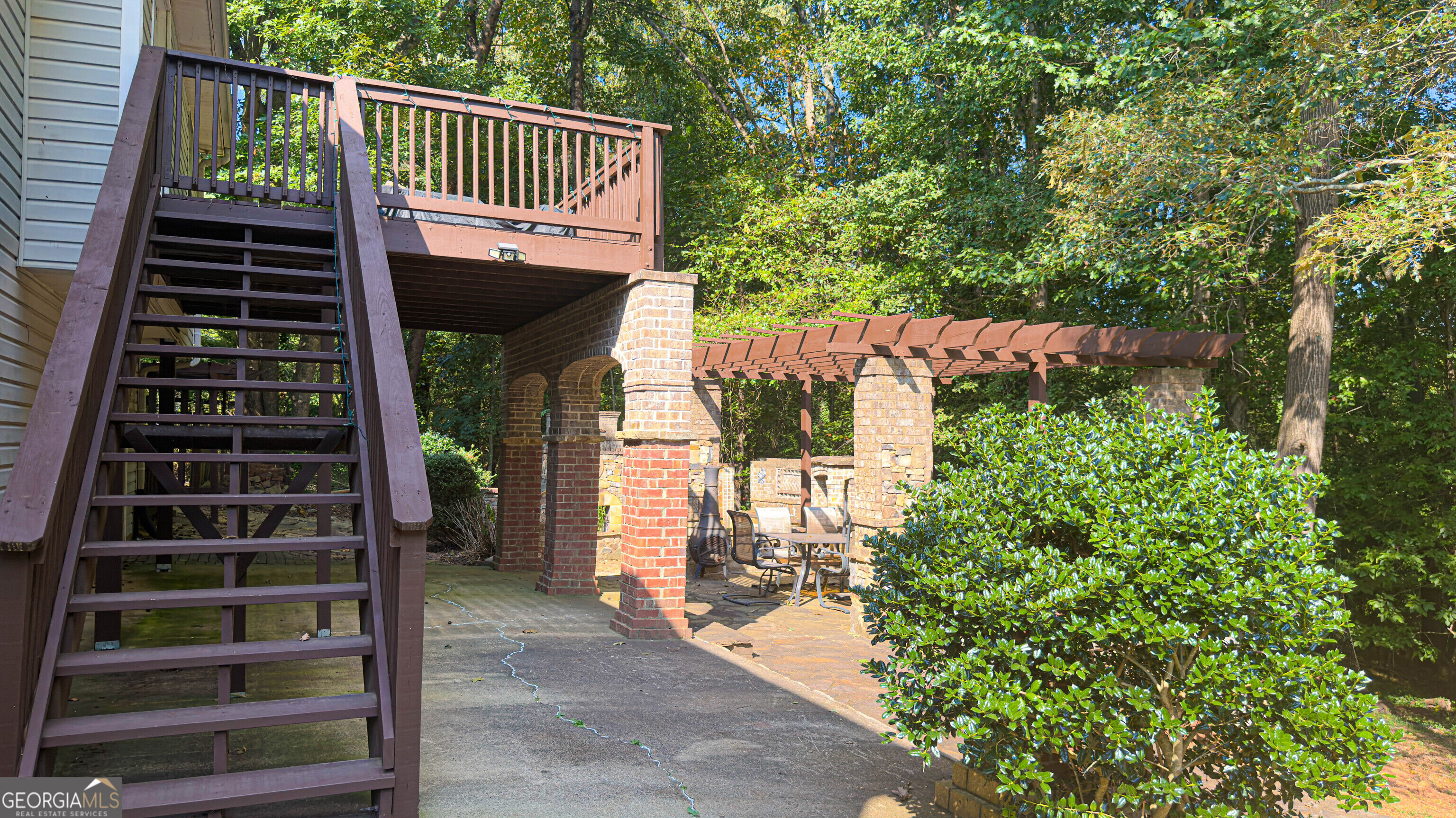 409 Fairington Lane Property Photo 83