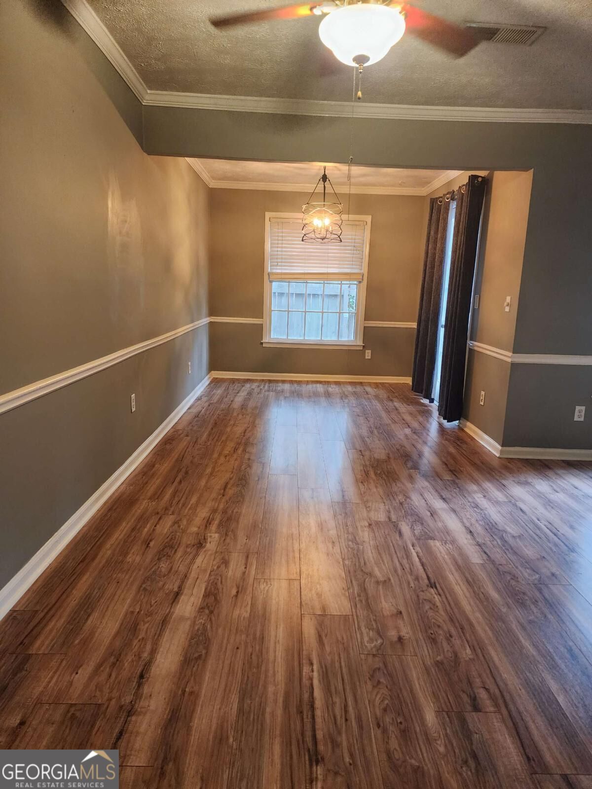 4155 N Gloucester Place Property Photo 6