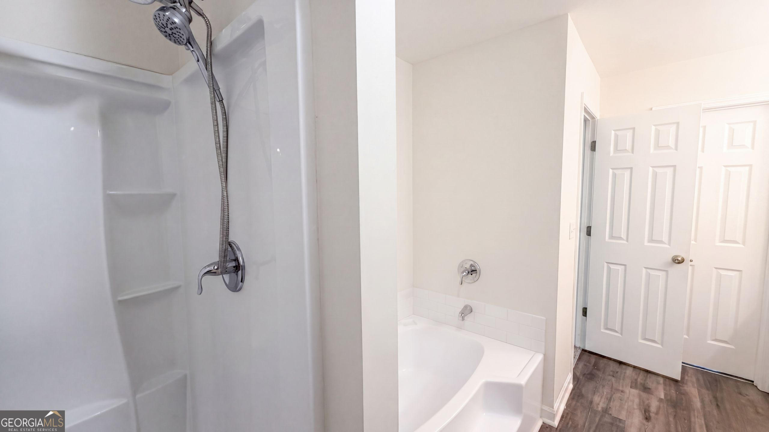 90 Ascott Trace Property Photo 9