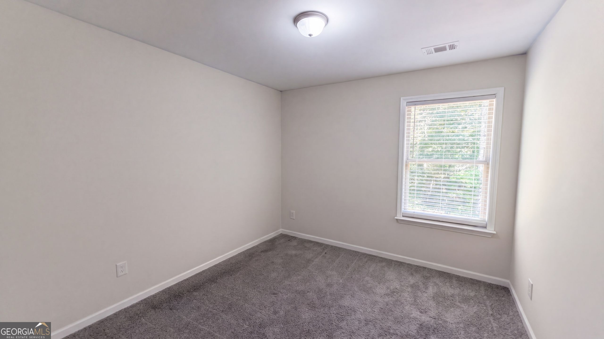 90 Ascott Trace Property Photo 13