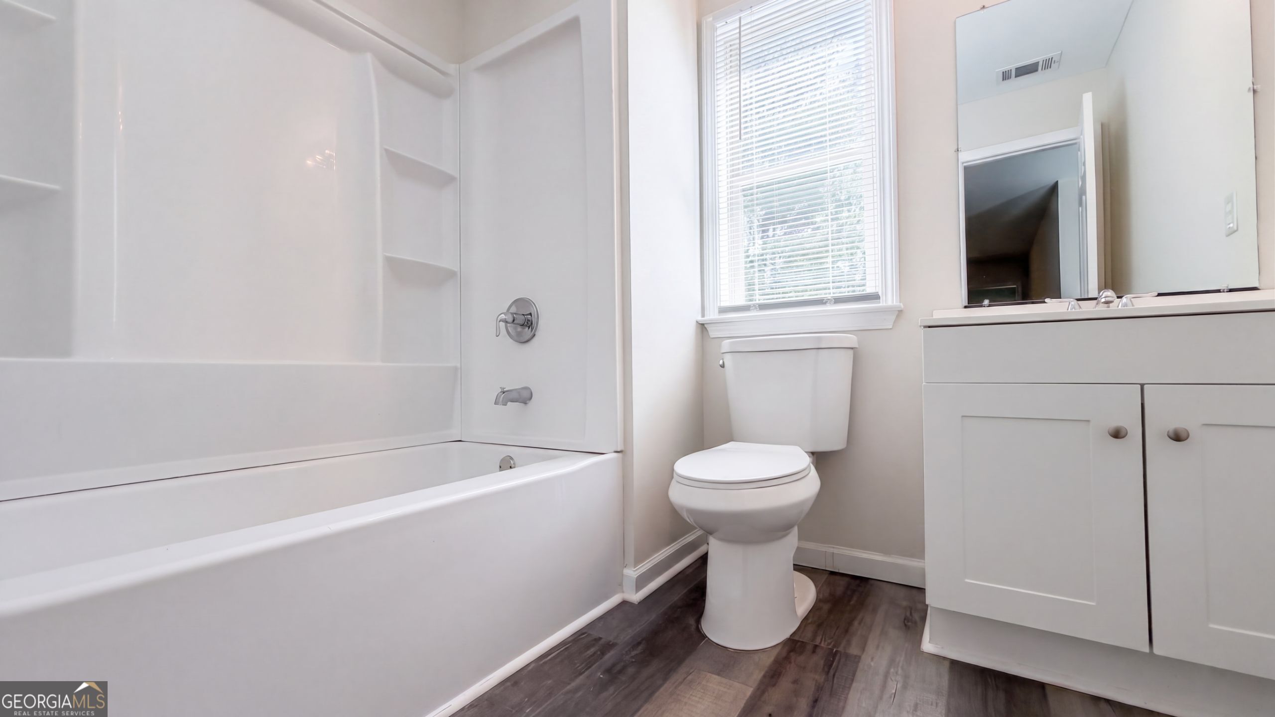 90 Ascott Trace Property Photo 14