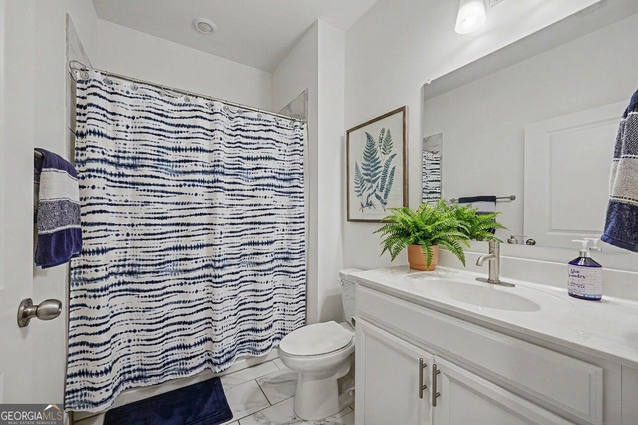 1106 Durham Road Property Photo 4