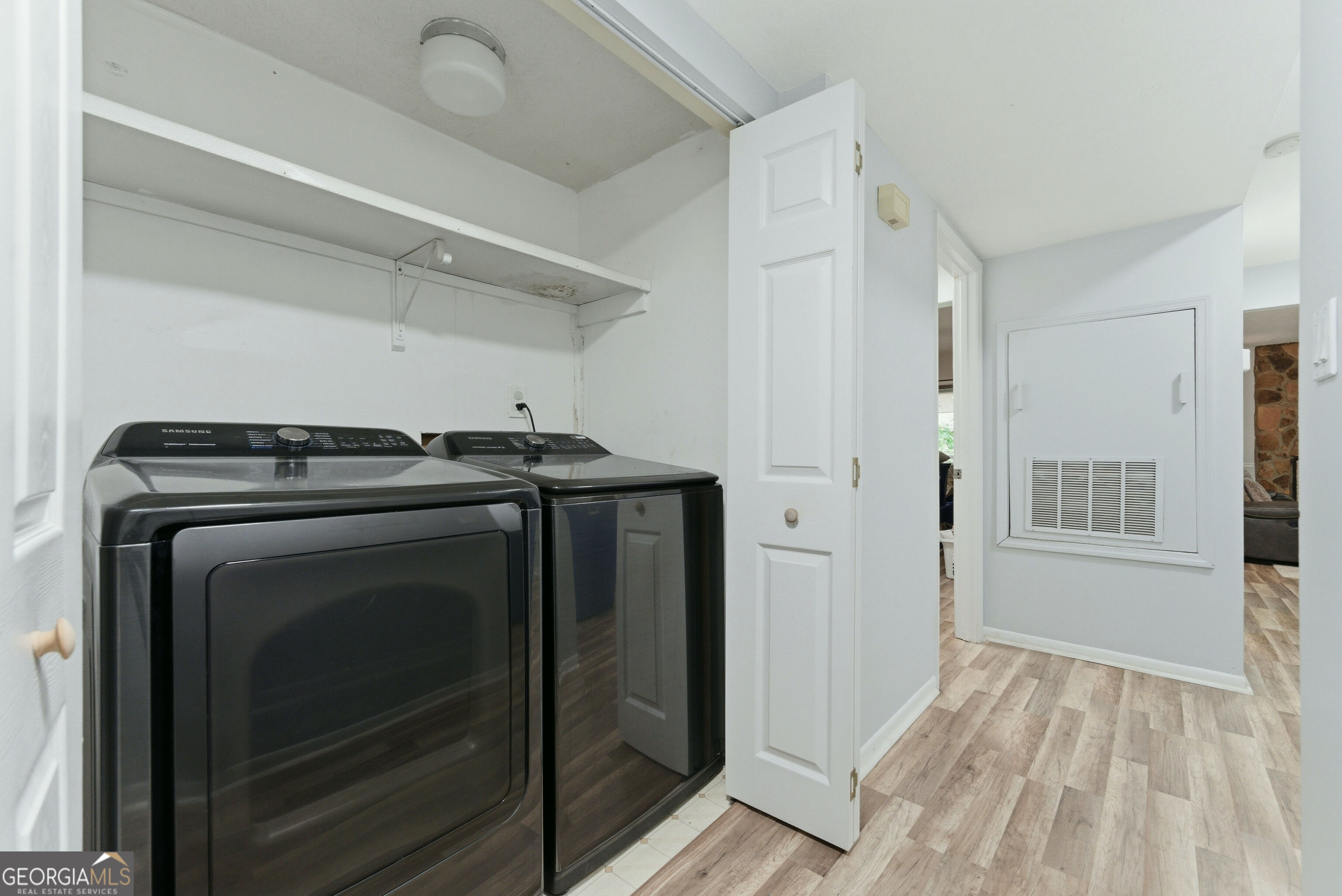 2893 Torreya Way Se Property Photo 9