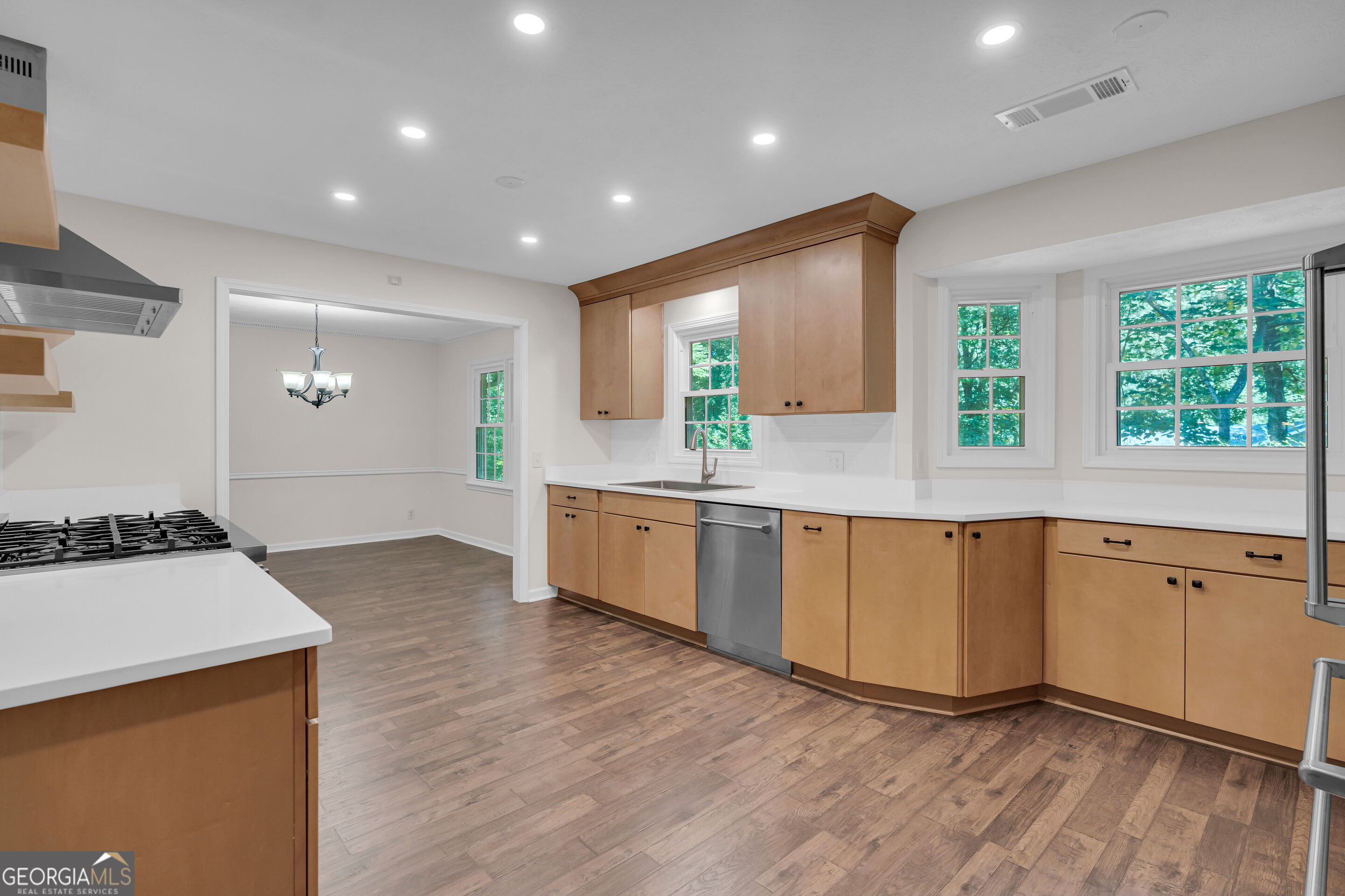 832 Sweet Briar Lane Se Property Photo 25