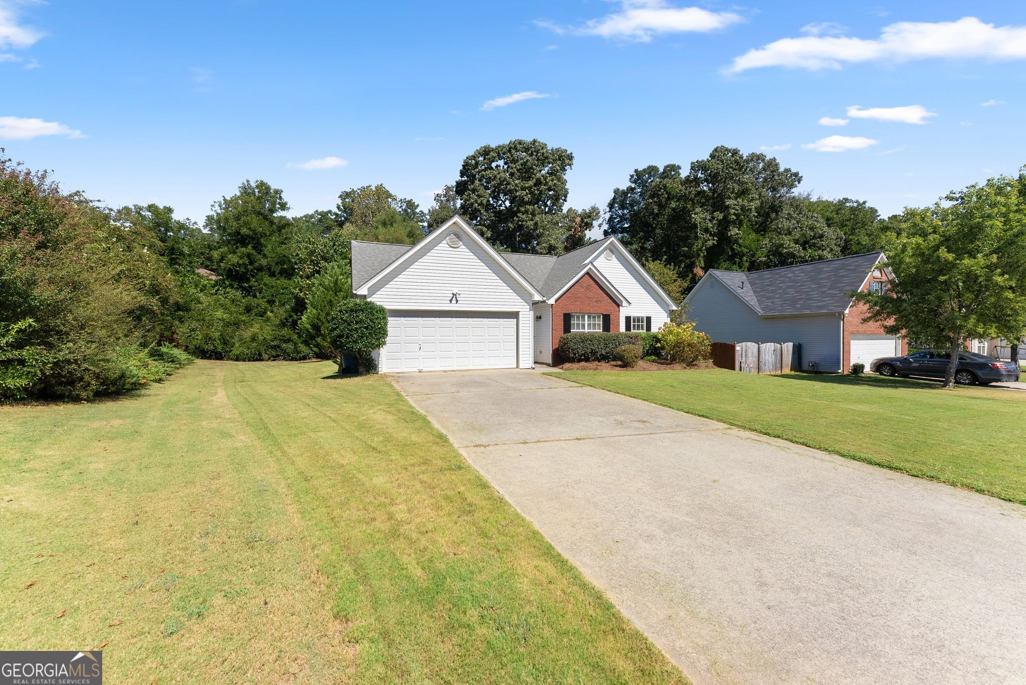 302 Shenandoah Circle Property Photo 4