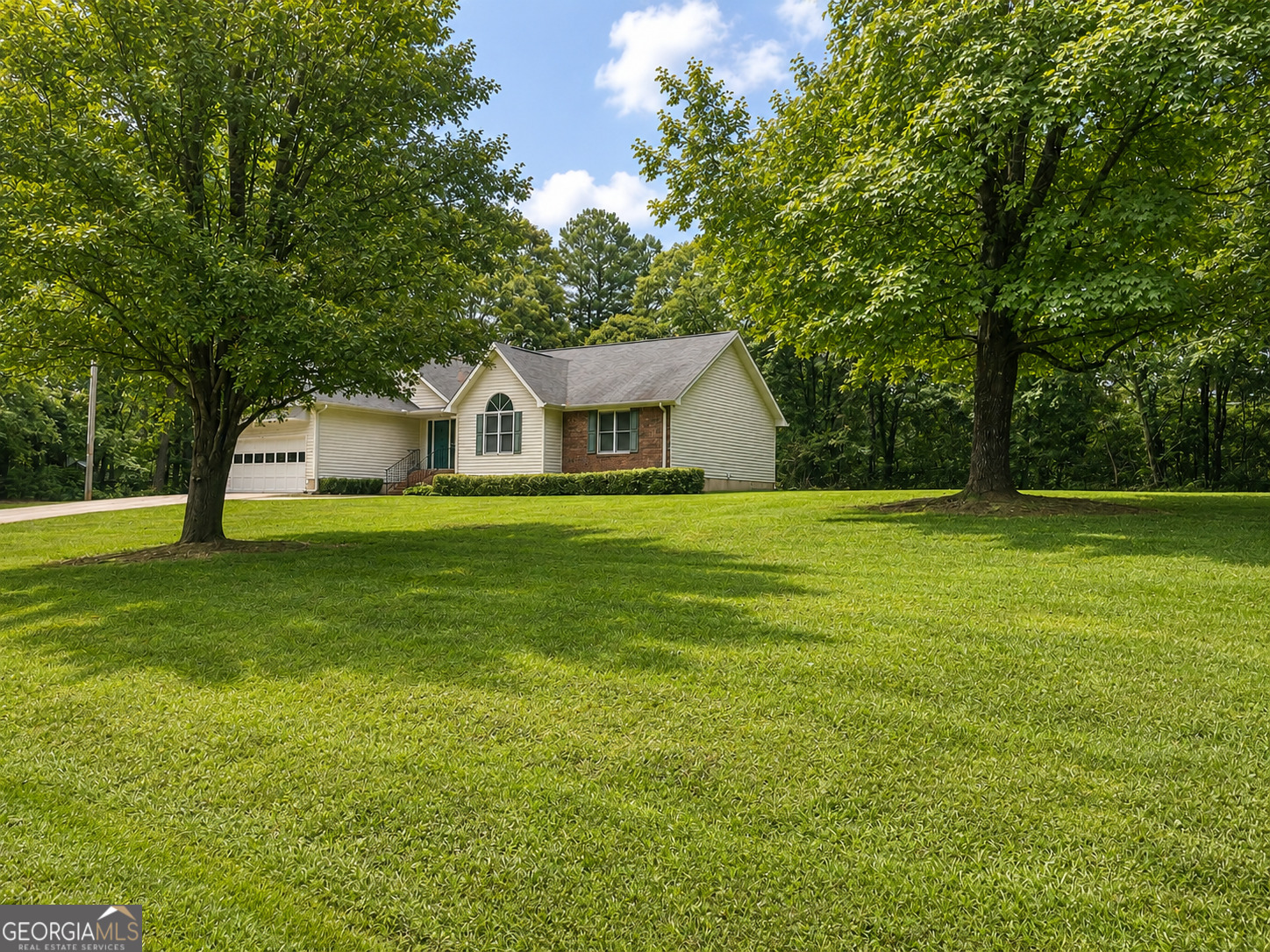 170 Thistledown Place Property Photo 2