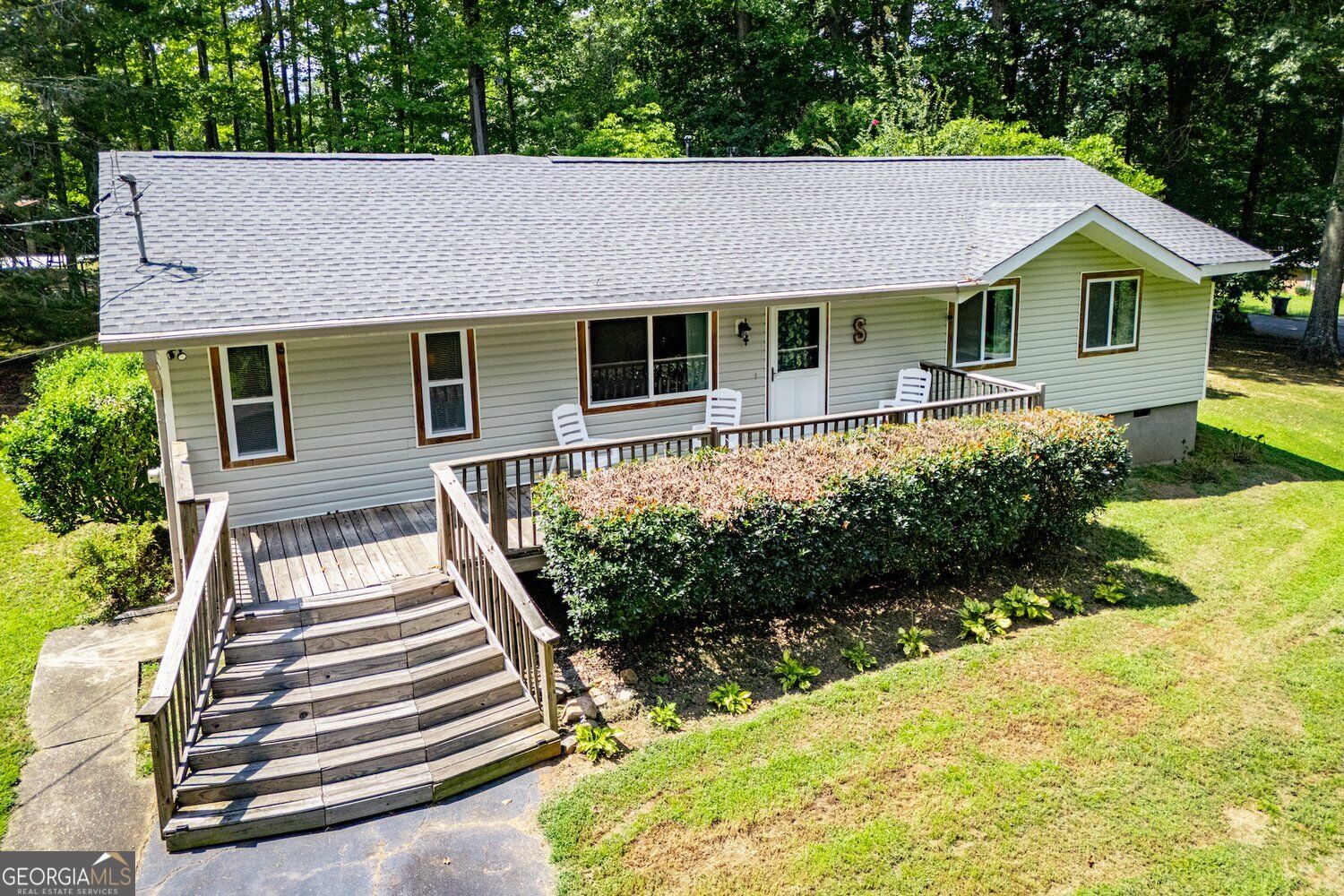 24 White Oak Drive Property Photo 4