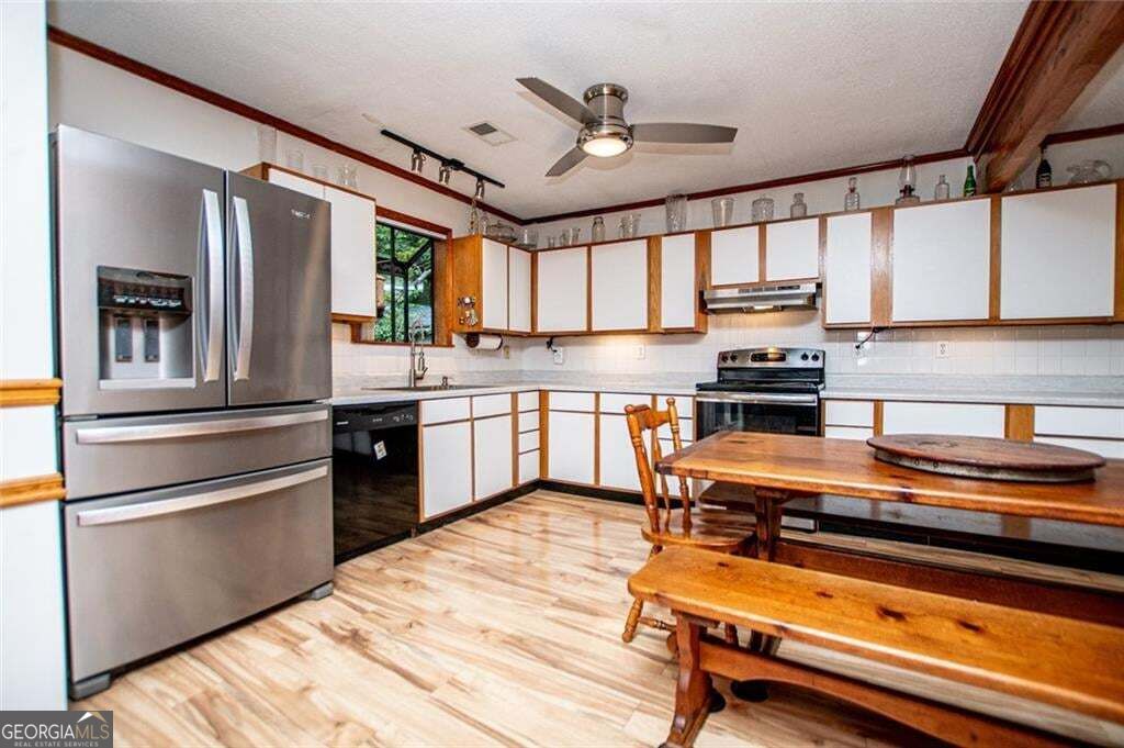 24 White Oak Drive Property Photo 10