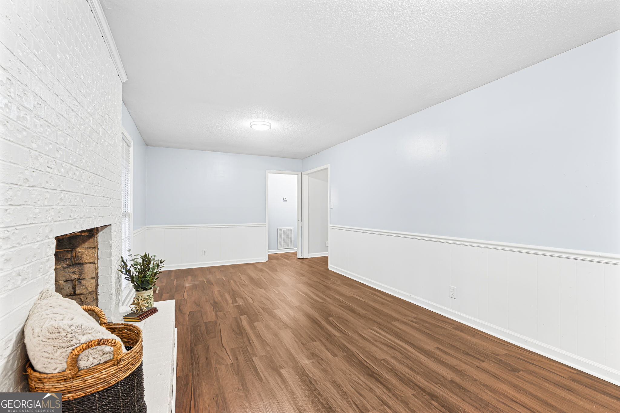 995 Roundtable Lane Property Photo 11