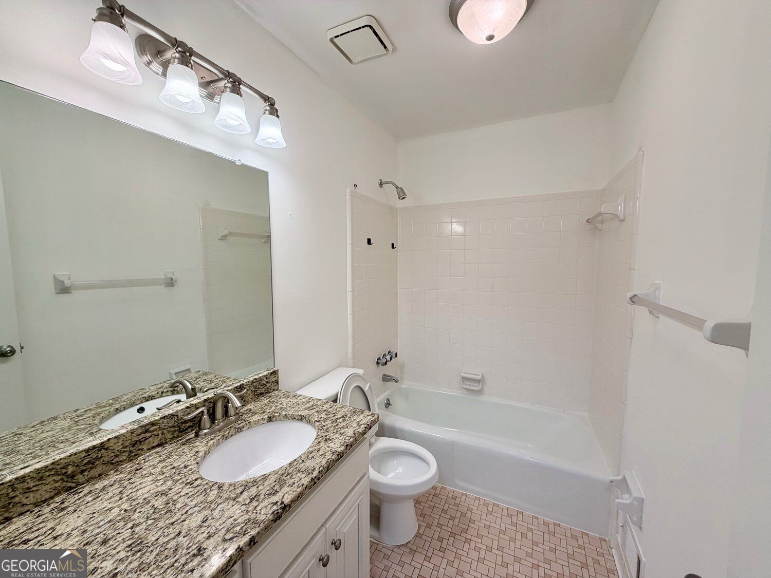 3925 Mountain View Road # E3 Property Photo 13