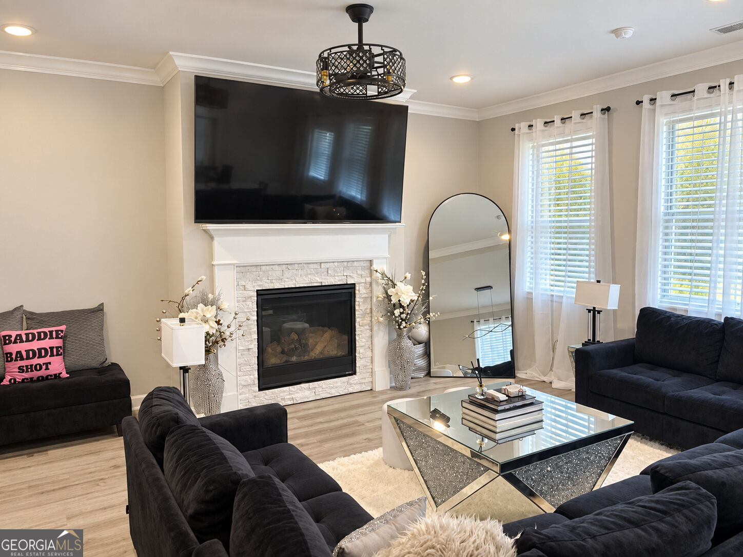 3721 Silvery Way Property Photo 4