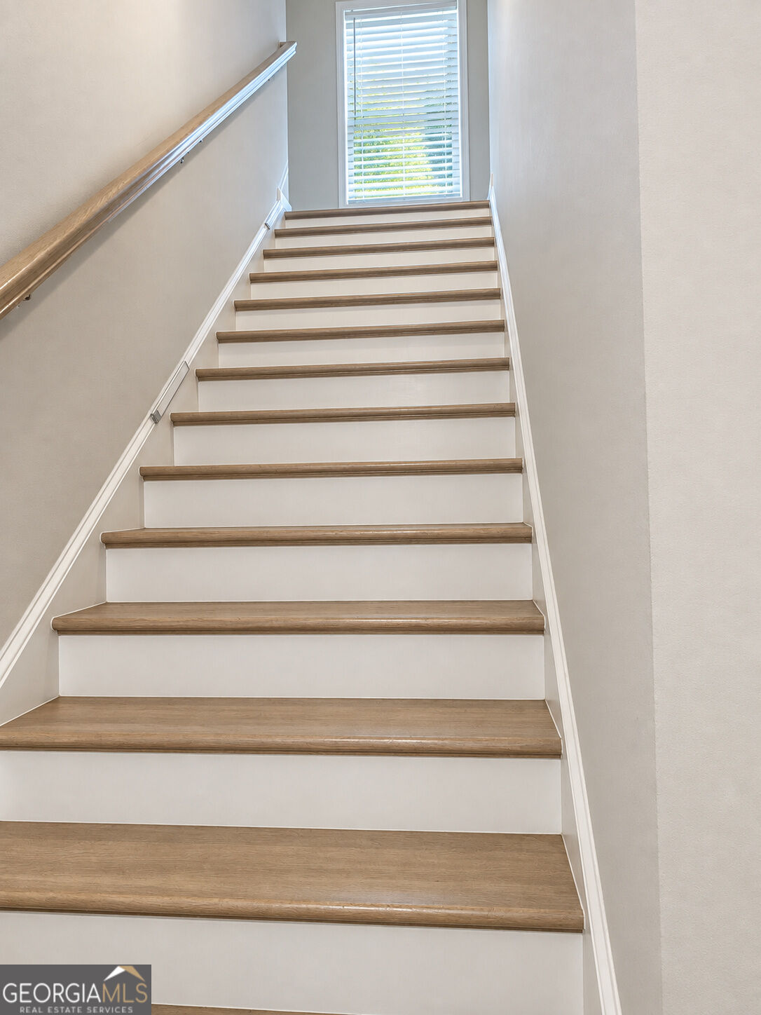 3721 Silvery Way Property Photo 6
