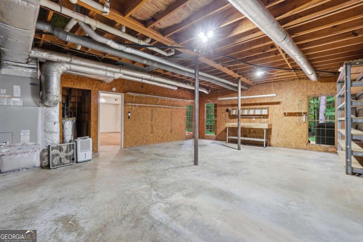 6100 Fords Road Nw Property Photo 6