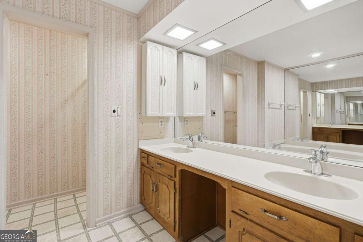6100 Fords Road Nw Property Photo 22