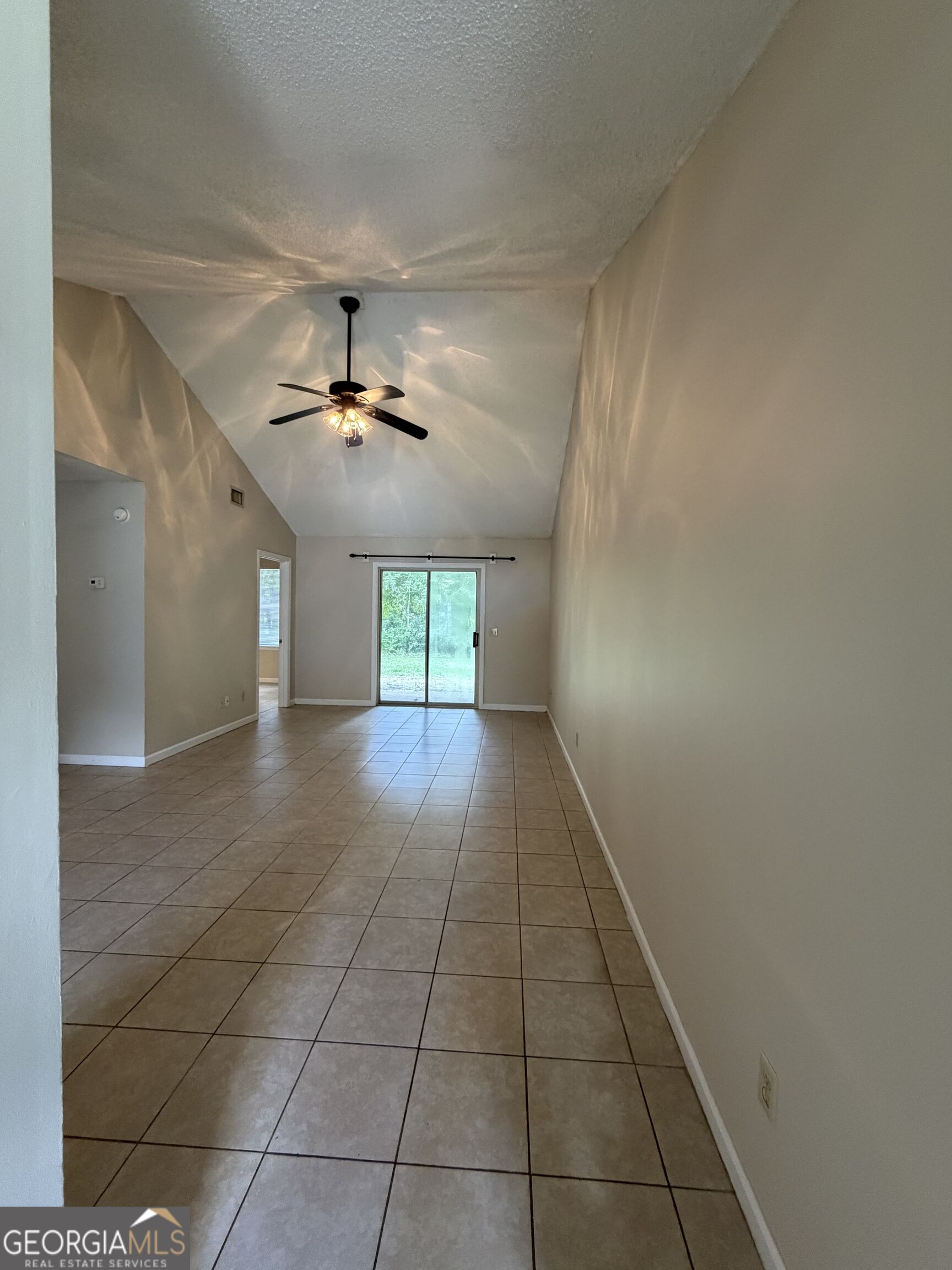 414 Admirals Walk Drive Property Photo 3