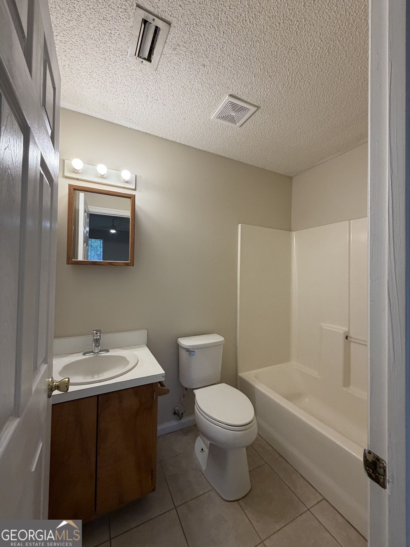414 Admirals Walk Drive Property Photo 22