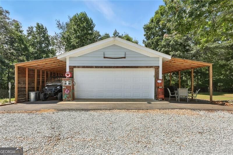 731 Borders Road Property Photo 8