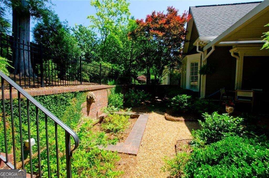 3440 Paces Ferry Circle Se Property Photo 50