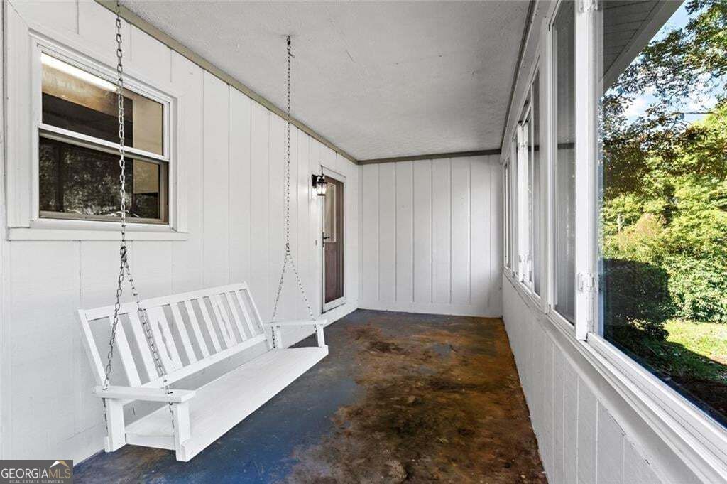 145 Carriage Circle Property Photo 4