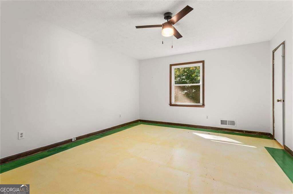 145 Carriage Circle Property Photo 13