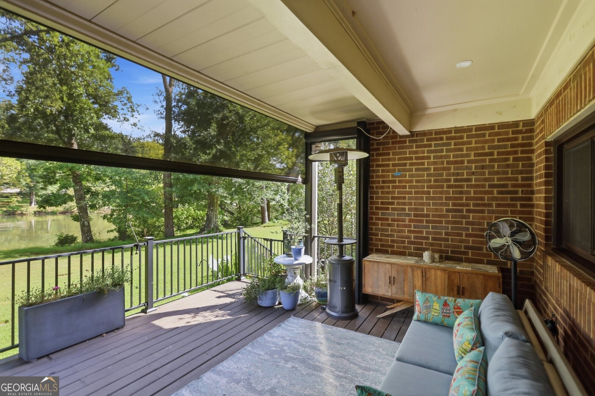 3998 Columns Drive Property Photo 37