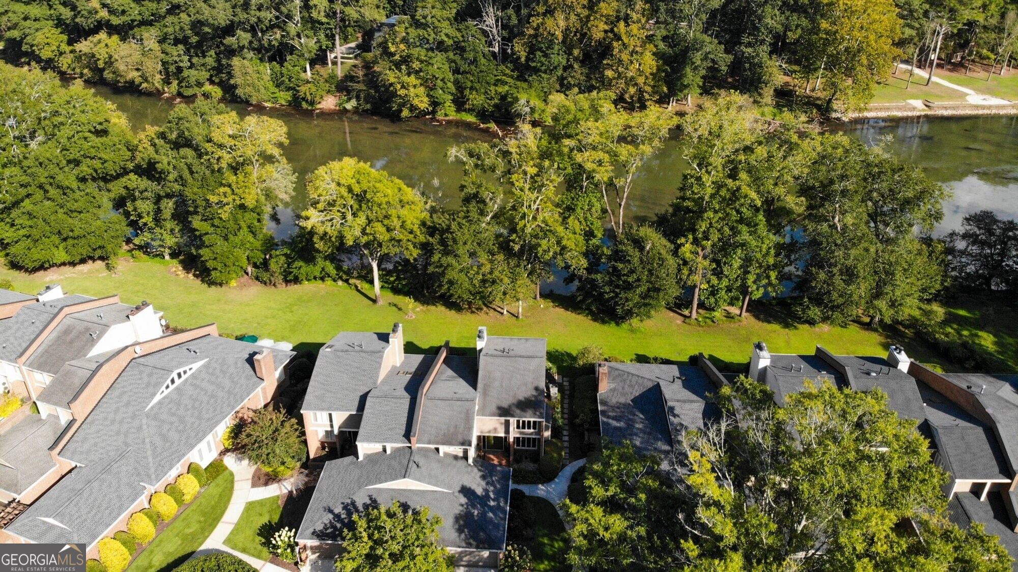 3998 Columns Drive Property Photo 46