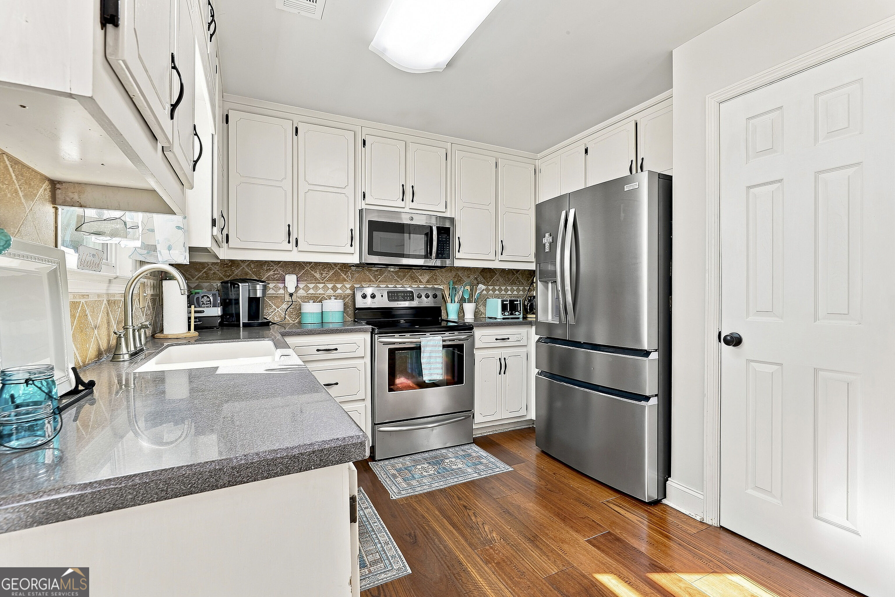 13 Lassetter Road Property Photo 19