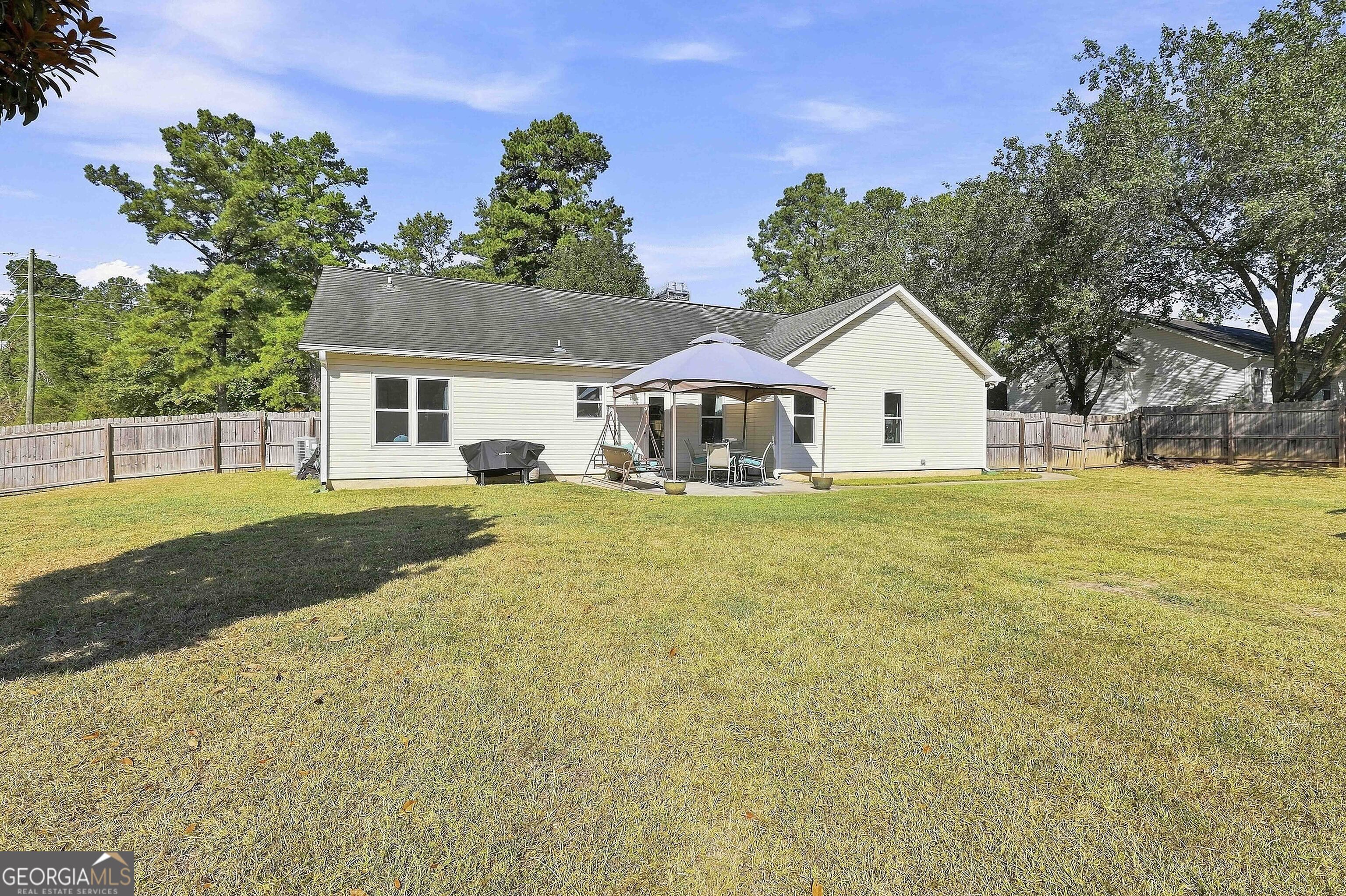 13 Lassetter Road Property Photo 32