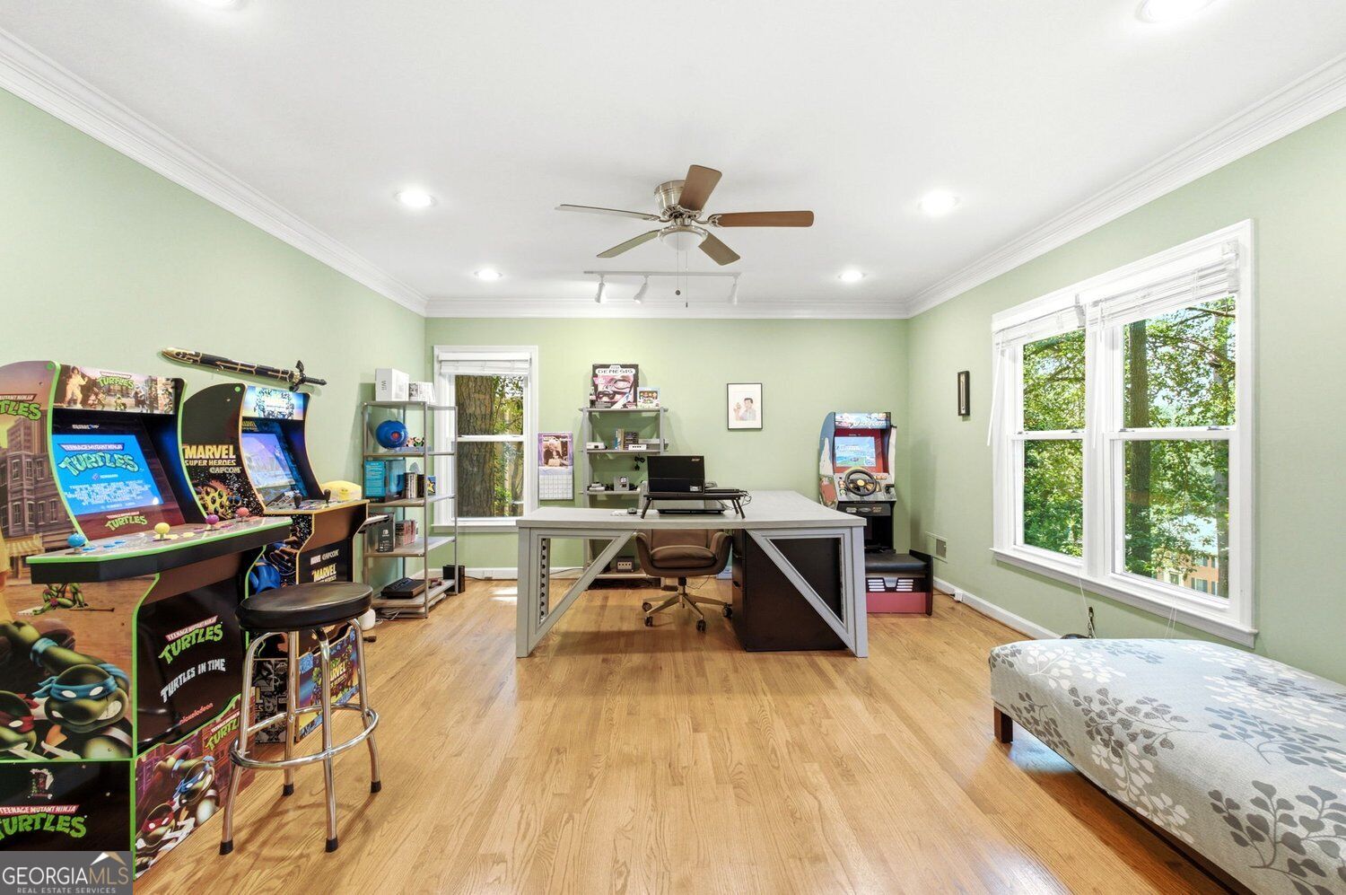 235 River Landing Drive Property Photo 12