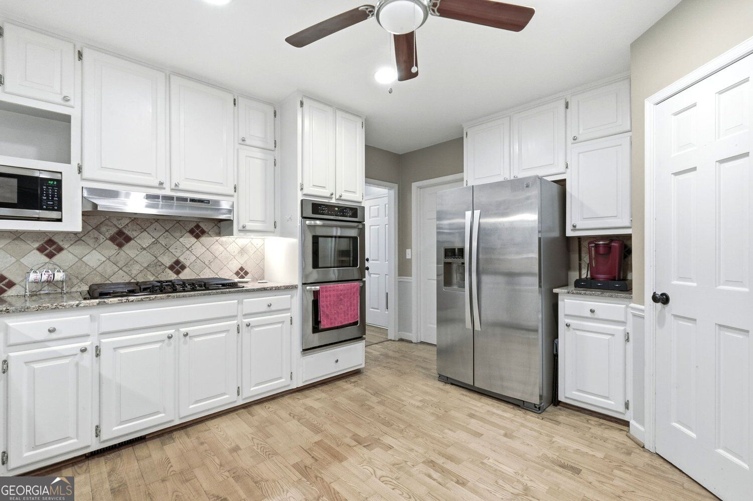 235 River Landing Drive Property Photo 19