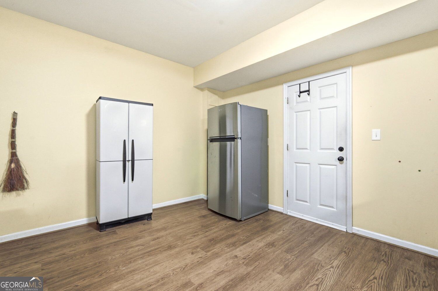 235 River Landing Drive Property Photo 39