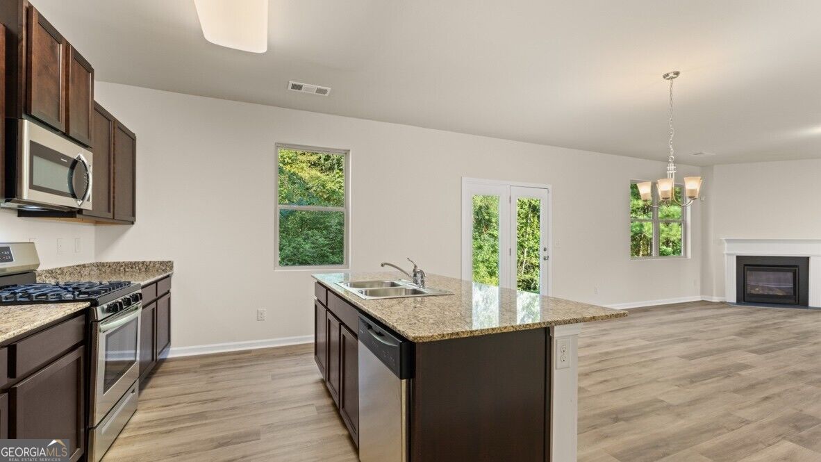 103 Arbor Creek Drive Property Photo 10