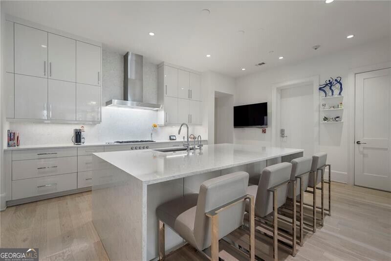 1301 Peachtree Street Ne Property Photo 13