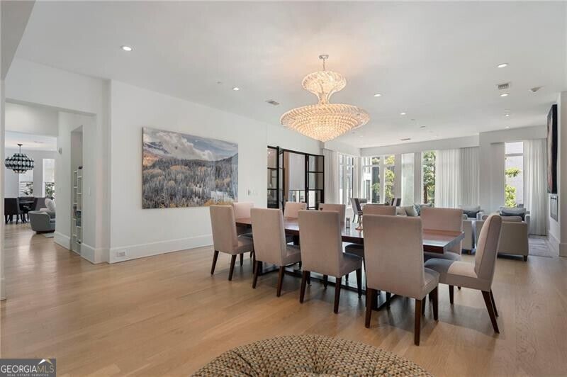 1301 Peachtree Street Ne Property Photo 14