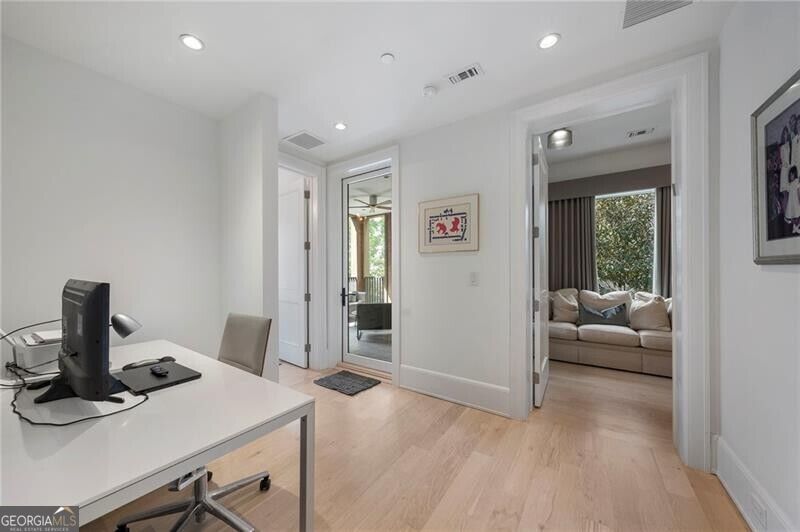1301 Peachtree Street Ne Property Photo 39