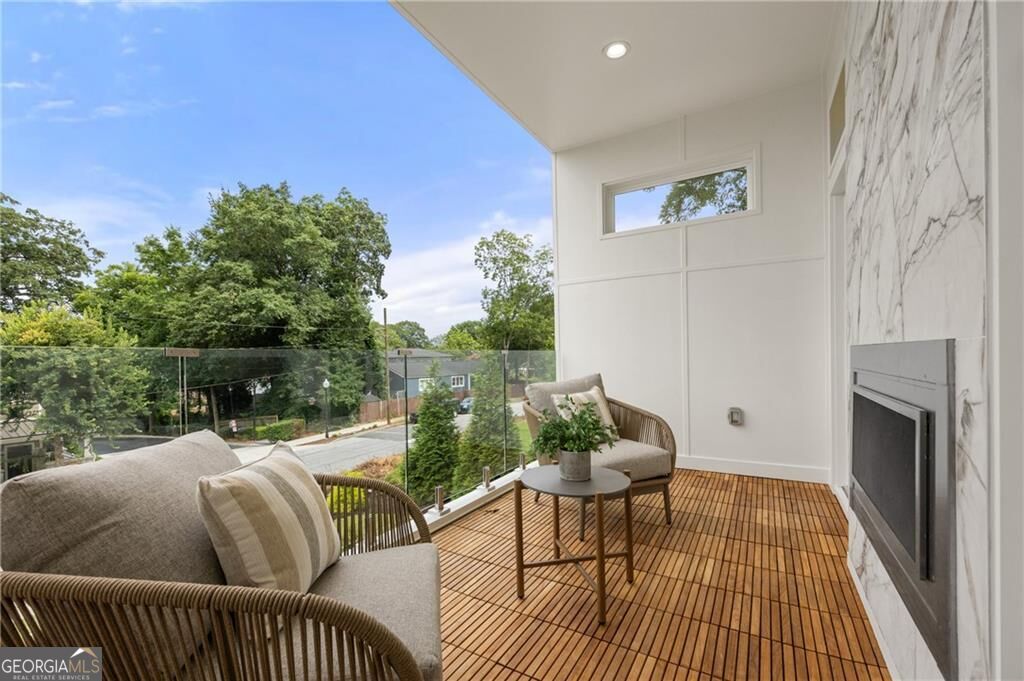 24 Hutchinson Street Property Photo 6