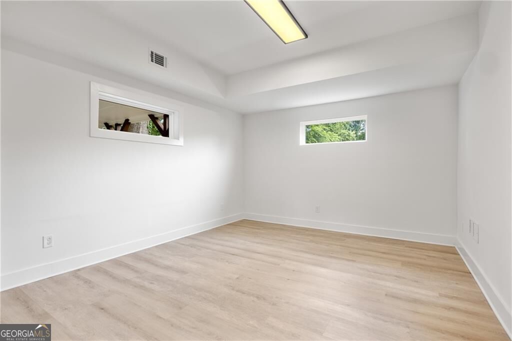 24 Hutchinson Street Property Photo 14