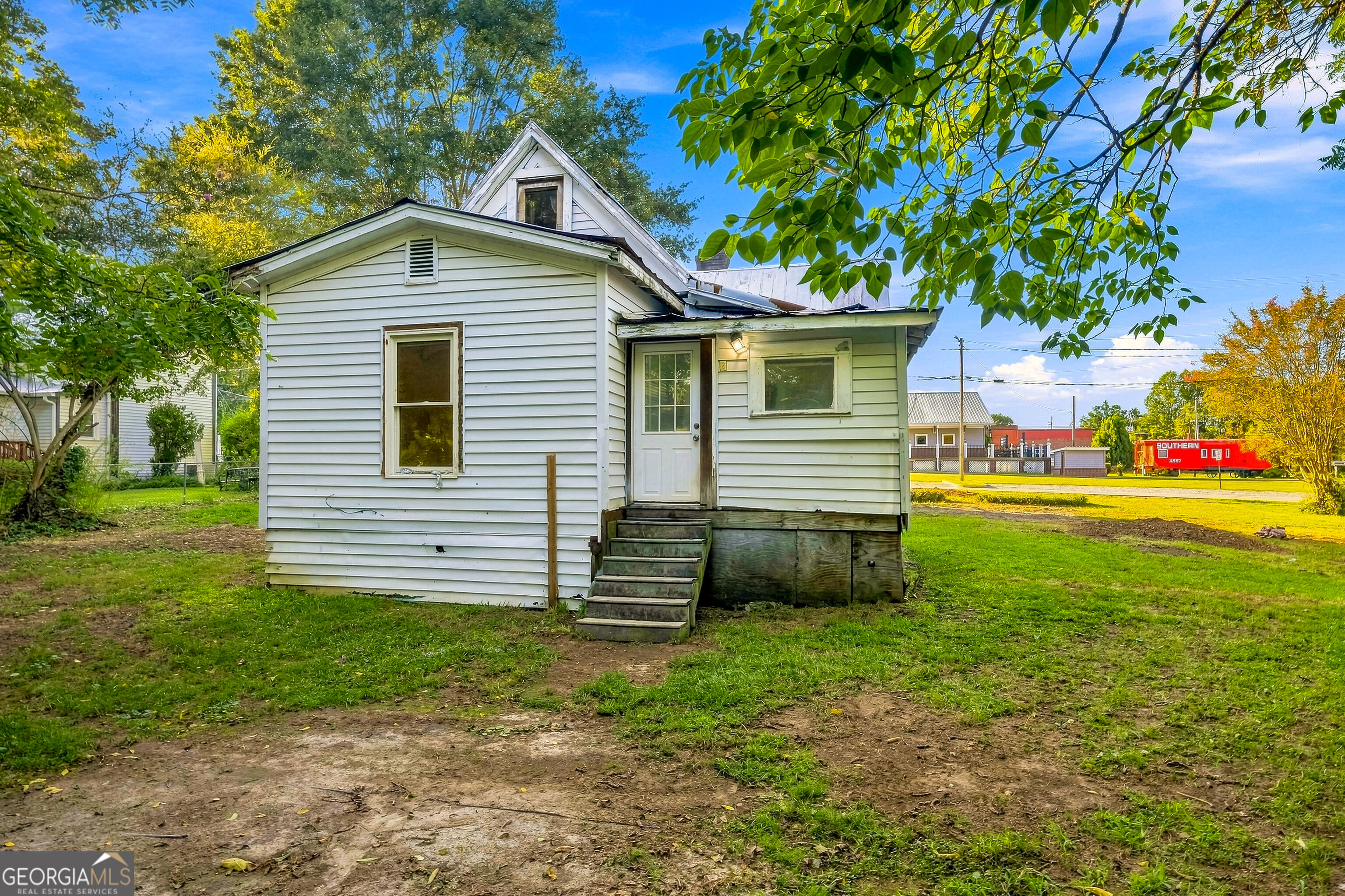 5908 Wall Street Property Photo 14