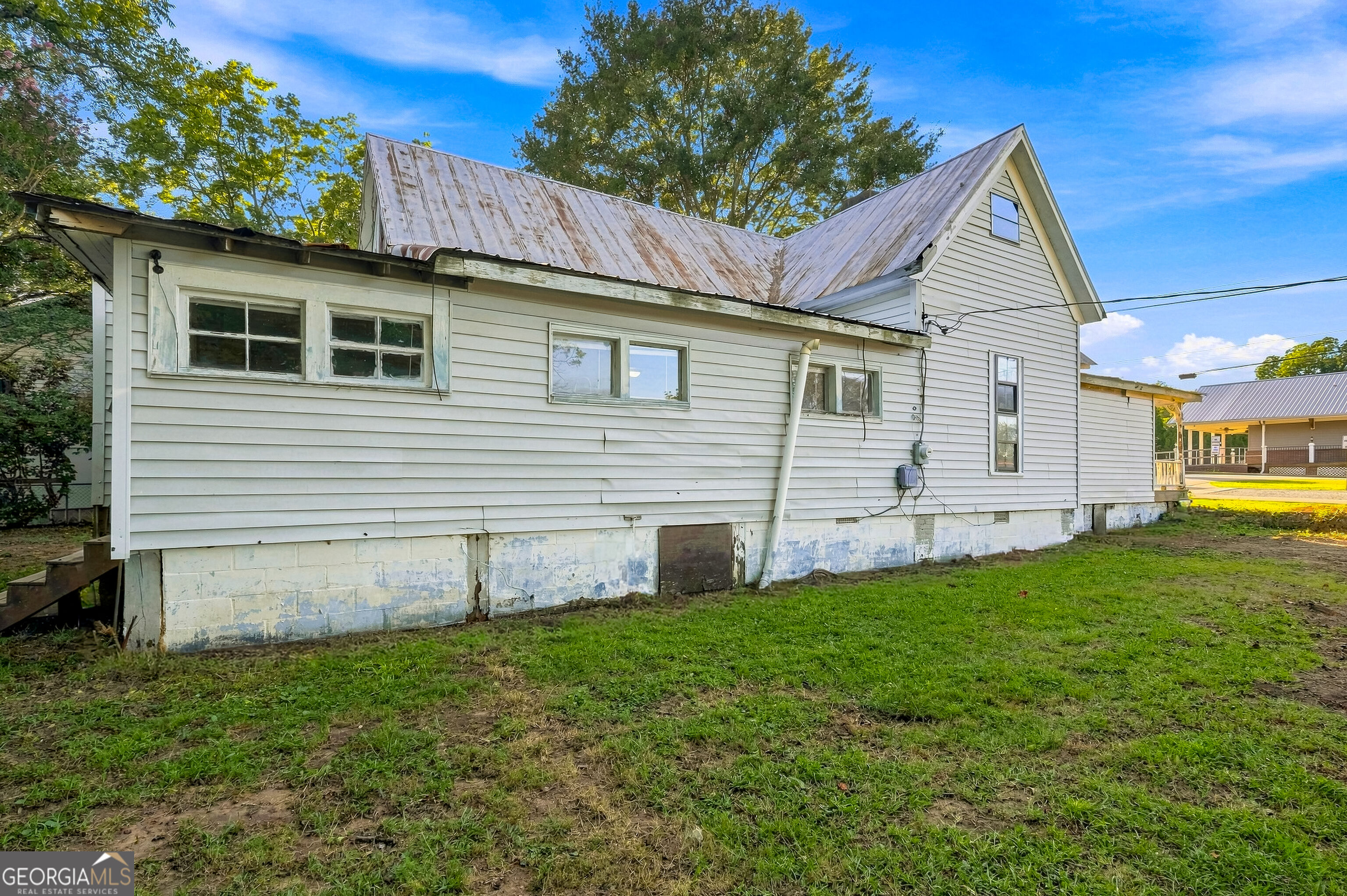 5908 Wall Street Property Photo 15