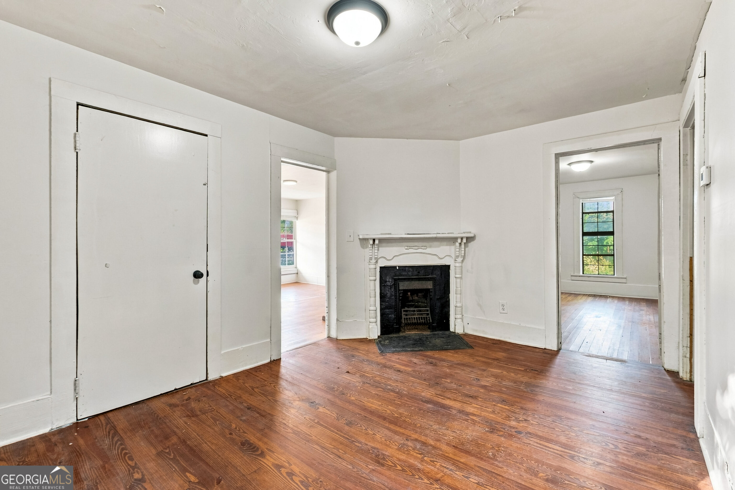 5908 Wall Street Property Photo 30