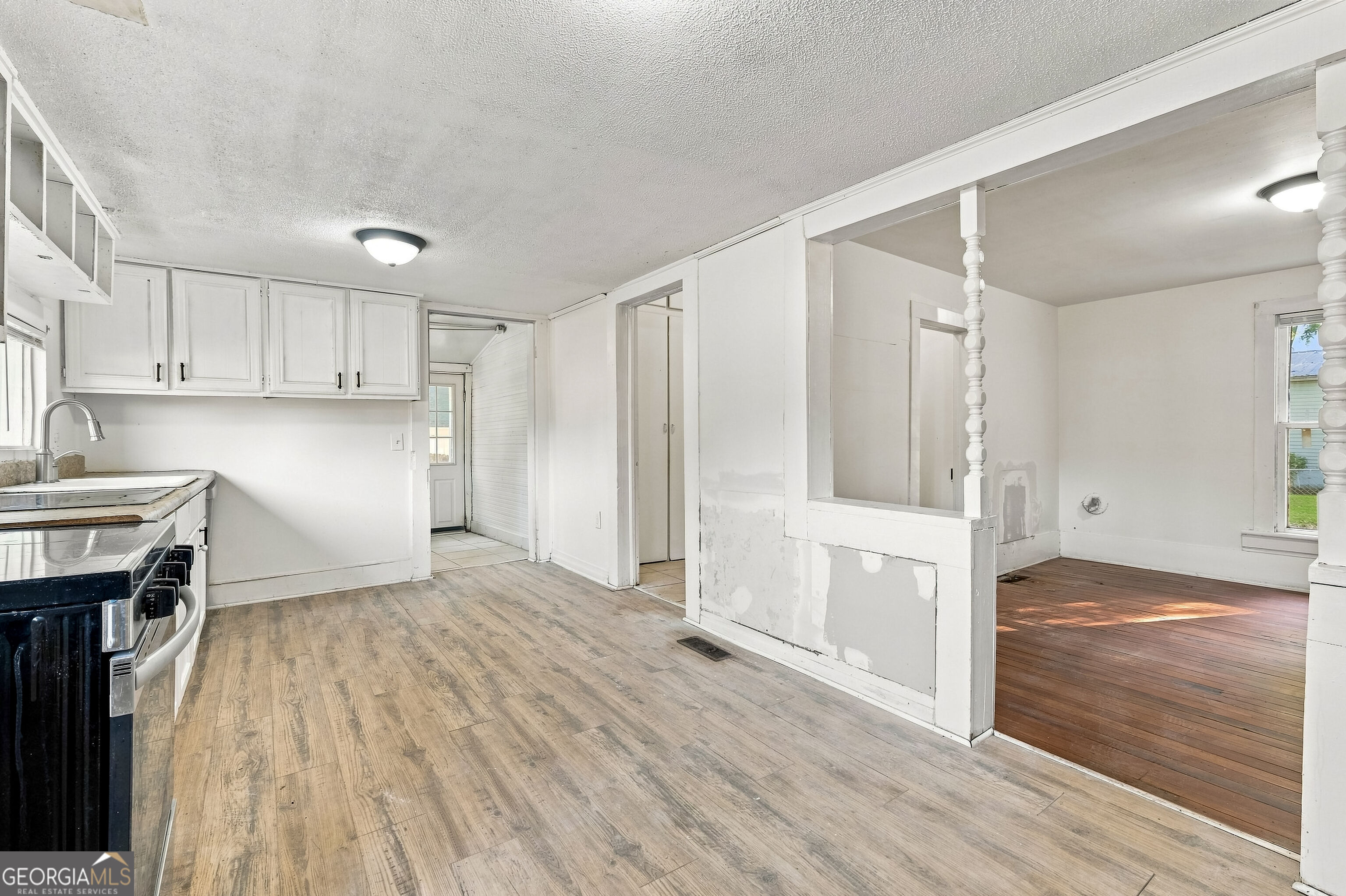 5908 Wall Street Property Photo 49