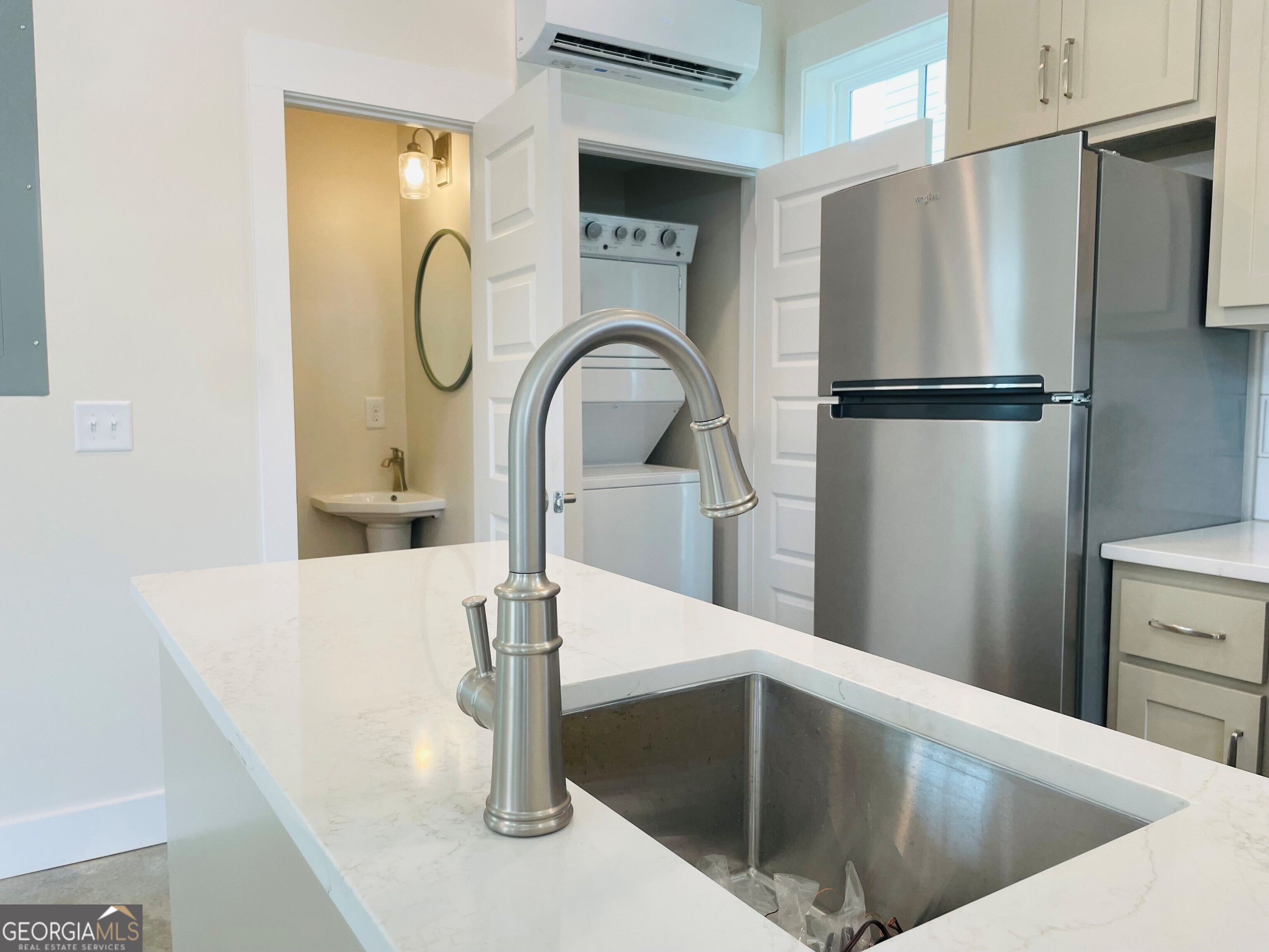 604 Freeman Street # A Property Photo 6