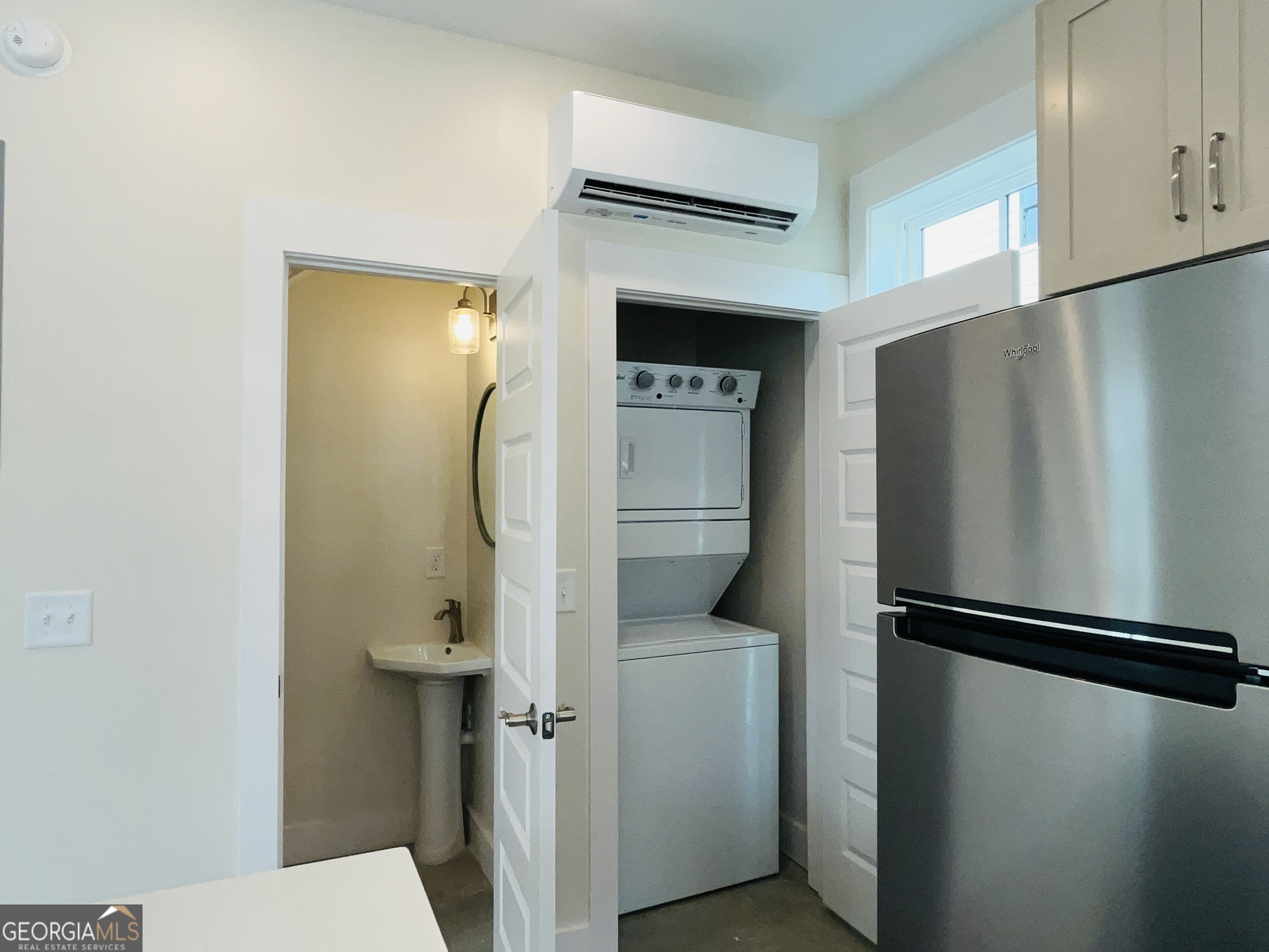 604 Freeman Street # A Property Photo 9