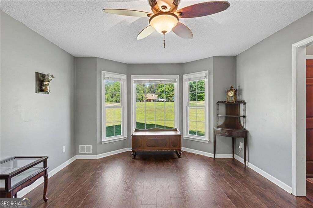 285 Creekside Way Property Photo 17